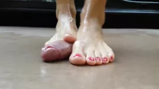 Cockcrush dance barefeet and socks with cumshot