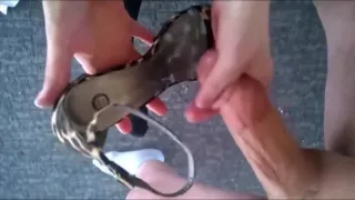 Messy Cumshots On Sexy Feet In Heels