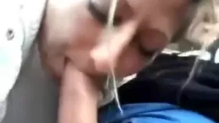 Prostituta 50 enne mi fa una pompa in auto