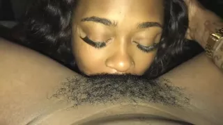 Pretty girl love eating my pussy