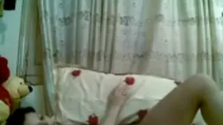 Horny_Arab_Girl_Fucking_the_Pillow.flv