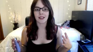 Toy Review - Maia Angel Lipstick Vibe Peepshow Toys