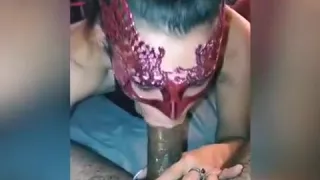 Snowbunny lutscht Schwanz und bekommt einen Reverse Cowgirl Creampie