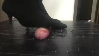 Boots Cock crush no cum