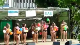 balloon dancing 5