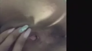 Desvelada y sola en casa, deditos para mi