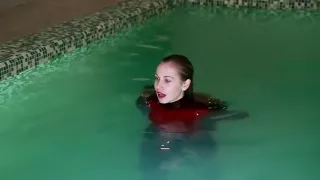 [720] Wet Leather Pants