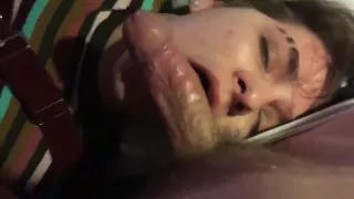 Amateur girl giving a really nice head to a stranger