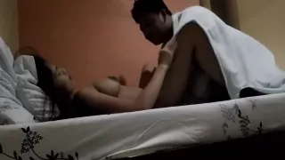 Amateur couple fucking under the blanket in this homemade video