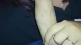 Elle me suce dans sa voiture