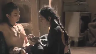 Radhika Apte Lesbian kissing and Small Boobs & Nipples