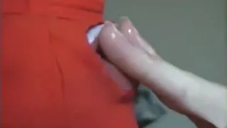 Déborah fétichiste des mains suce son pouce et ses doigts erotic asmr