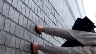 Sexy Black Sandale Arab bus Stop