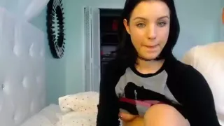 Amateur Blowjobjosie Flashing Ass On Live Webcam Part 03