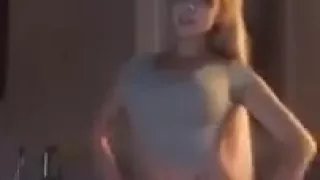 girl in leggings has thick body