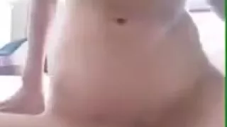 turkish girl can't stop findering her ass