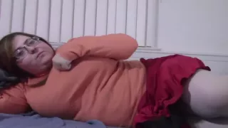 Chubby Velma Masturbates and Cums!