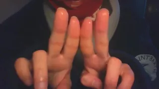 Deborah FÉtichiste Embrasse Se Touche Suce Ses Doigts Erotic Asmr