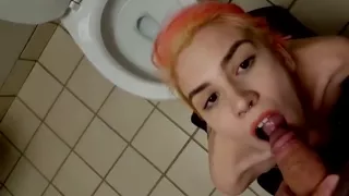 Amateur Chick Drinks Her Honey's Delicious Pee