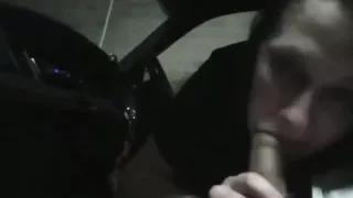 She Loves To Suck And Deepthroat His Donger In The Car
