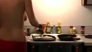 Blonde amateur babe cooks in sexy homemade tape