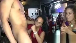Pumped up stirpper is letting horny chicks swallow his cock