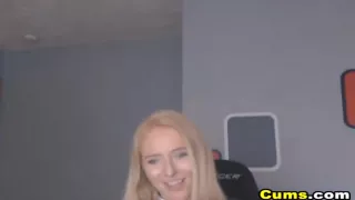 Sexy Blonde Webcam Babe Masturbate her Pussy
