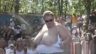 Girls with no limits in this amateur movie