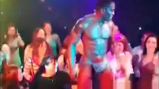 Orgy Babe Gets Her Cunt Finger Fucked By Stripper