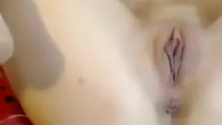 Horny Cam Girl Rubbing Her Pussy