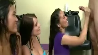 Amateur Chicks Suck And Jerk Cfnm Hairdresser