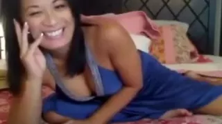 Asian Girl Having Fun With Her Cunt