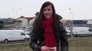 Euro Girlnextdoor Flashes For Cash