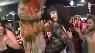 Those Adorable Girls Can't Keep Their Hands