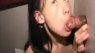 Female mechanic loves to suck strangers