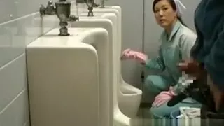 Asian doll is cleaning the wrong public