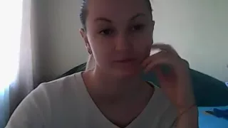 Big Tit College Babe masturbiert solo enge, nasse Muschi