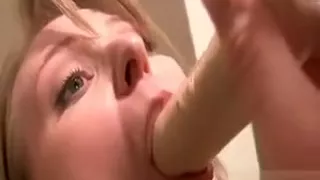 Sexy Blonde Babe Makes A Smoothie