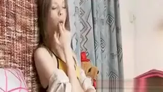 Beautiful Gloria Rubbing Her Clit In Close-up