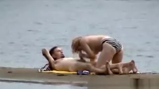 Couple decides to fuck at a nude beach