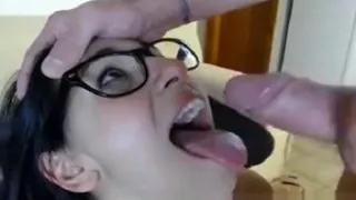 Naughty hottie enjoys boyfriend's jizz