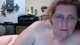 Close up view of Mature Swolen Cunt getting Creampied