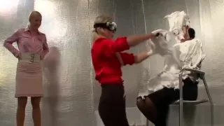 Top lesbo getting all messy in amateurs catfight clip