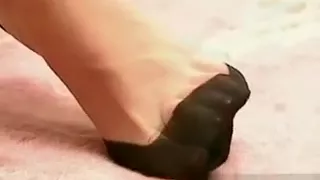 Sexy brunette slut goes crazy showing