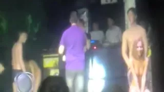 Geile rasierte Muschi, russisch, heißes Pornovideo