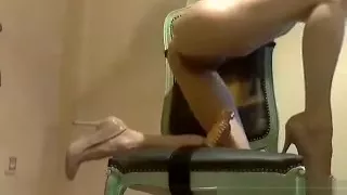 amateur raintree03 flashing ass on live webcam