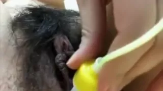 Amateur mom toys her hairy cunt