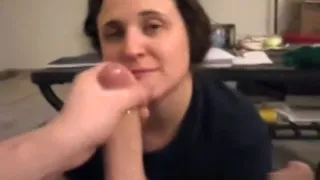 Short hair brunette fuck a big cock cumshot