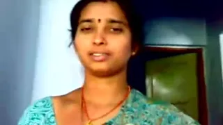 telugu aunty showing bobs