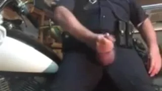 Nettes schwules Thai-Paar lutscht - SeeMyBF